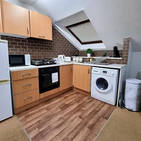F15Gh - Stylish Home With Garden And Parking 利兹